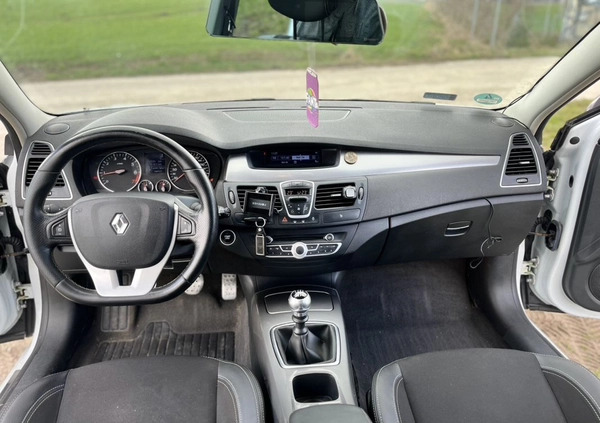 Renault Laguna cena 25900 przebieg: 243000, rok produkcji 2012 z Lubawa małe 596